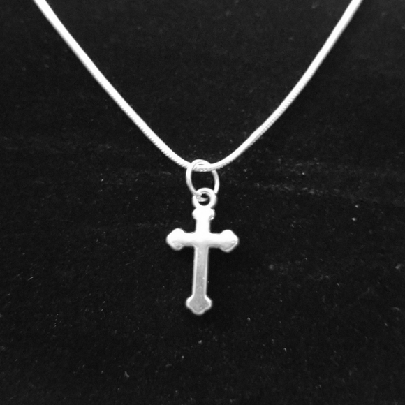 Minimalist Celtic Cross .925 Sterling Silver Neckl - Picture 1 of 2